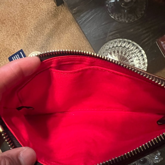 Brown croc embossed Dooney wristlet - Picture 4 of 6